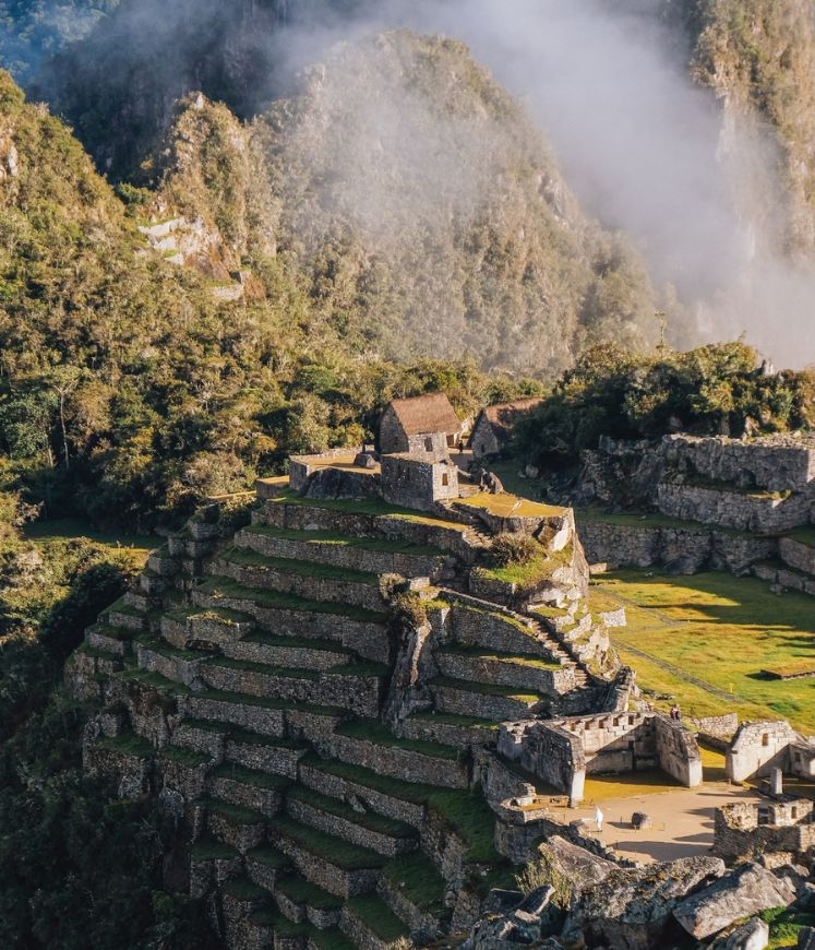 MACHUPICCHU AND SACRED VALLEY VIP 2D/1N